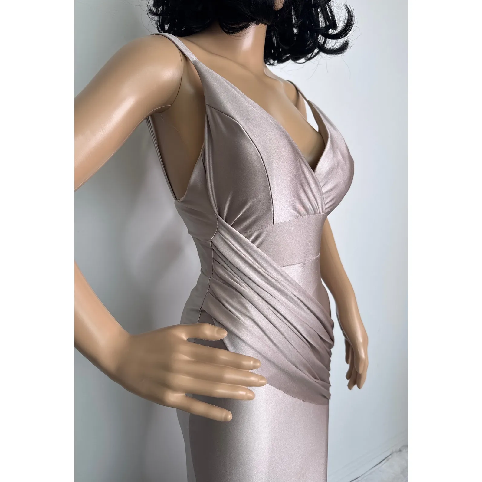 2010s Jessica Angel Champagne Satin Mermaid Gown with pooled train Size XS - Image 7