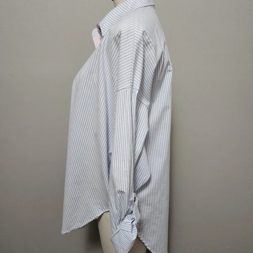 So mixed stripe oversized button down and bralette size medium - Image 6