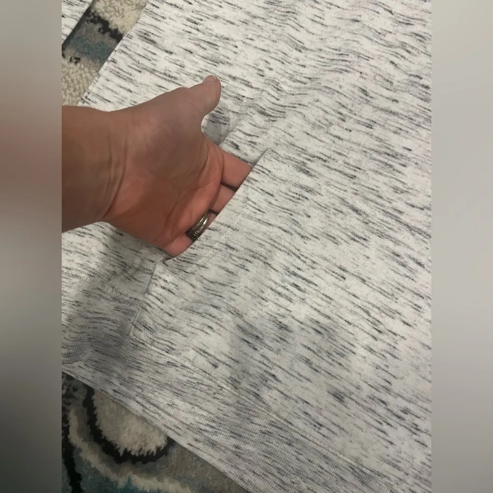 J. America - Jesus. plus. Life cowl turtleneck sweater Sz Medium - Image 3