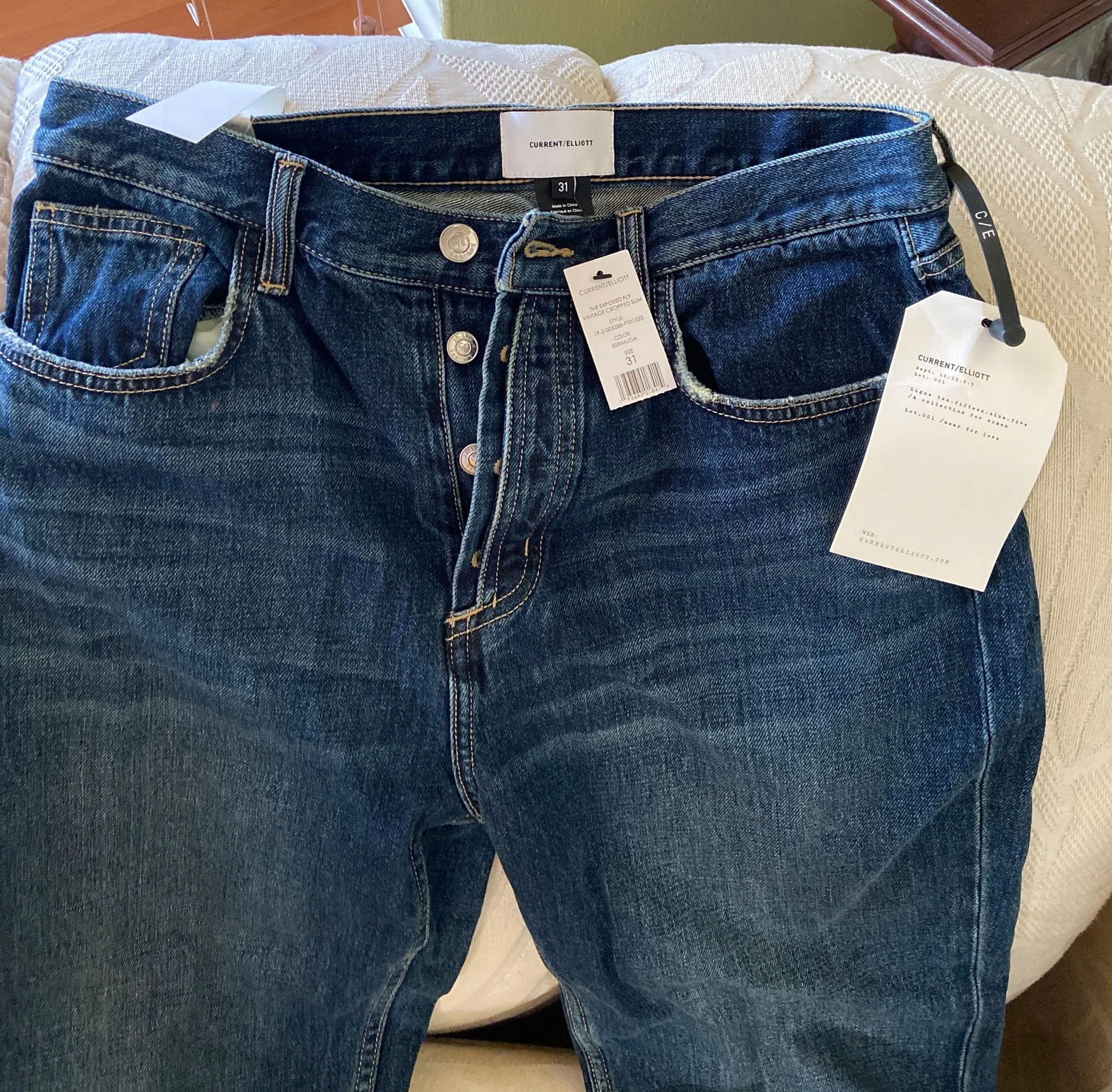 Vintage Cropped Slim Jeans - Image 3