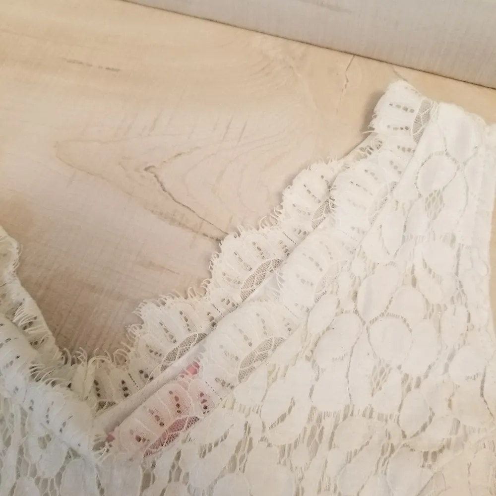 {M} Three Hearts ❤️❤️❤️ White Floral Lace Summer Dress - Image 6