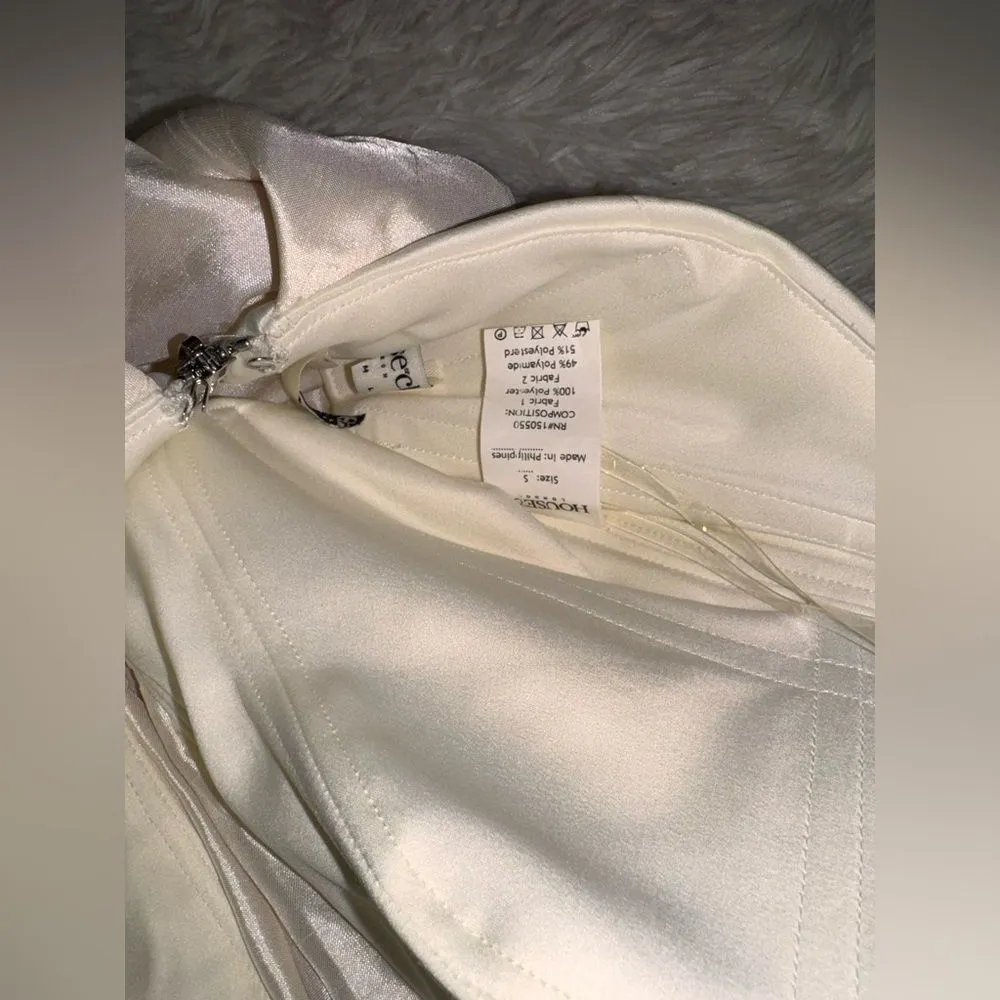 NWOT House of cb elisetta white satin plunge off shoulder bustier top sz S - Image 10