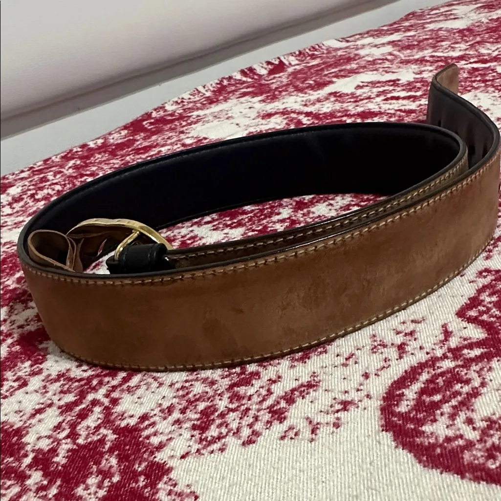 Gucci Black Belt with Gold GG Buckle - Image 8