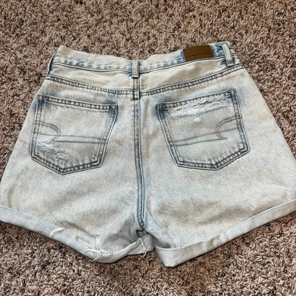 American Eagle High-Waisted Mom Jean Shorts - Image 2