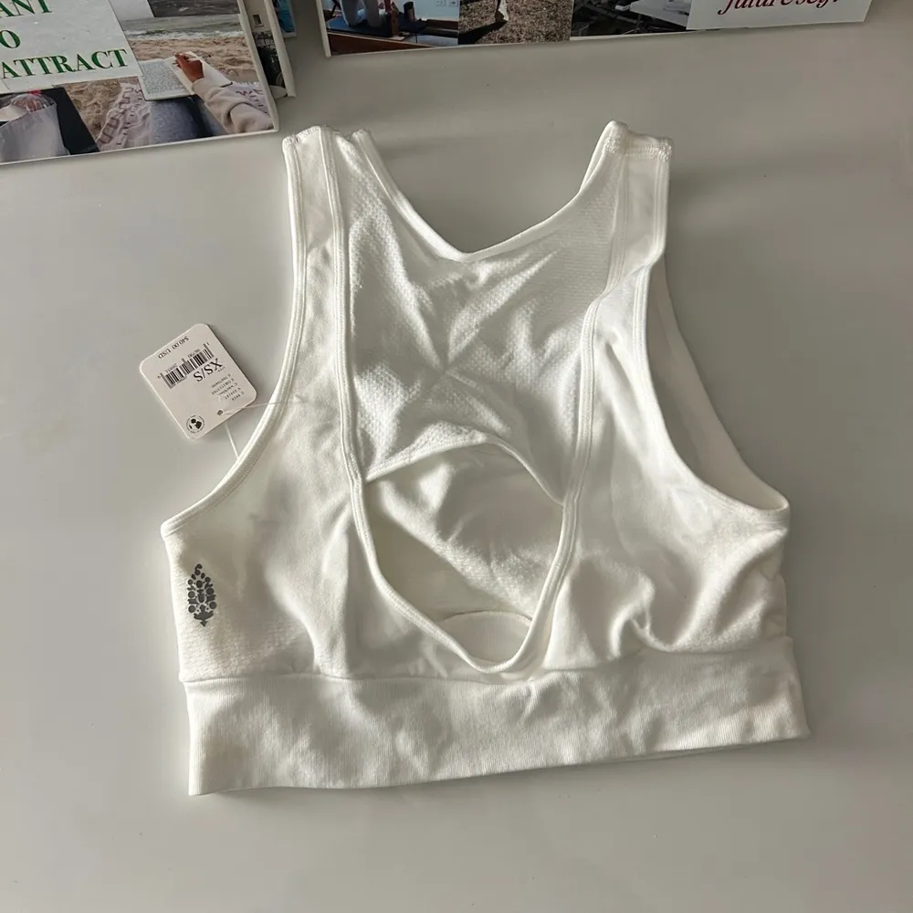 NWT  open sports bra - Image 5