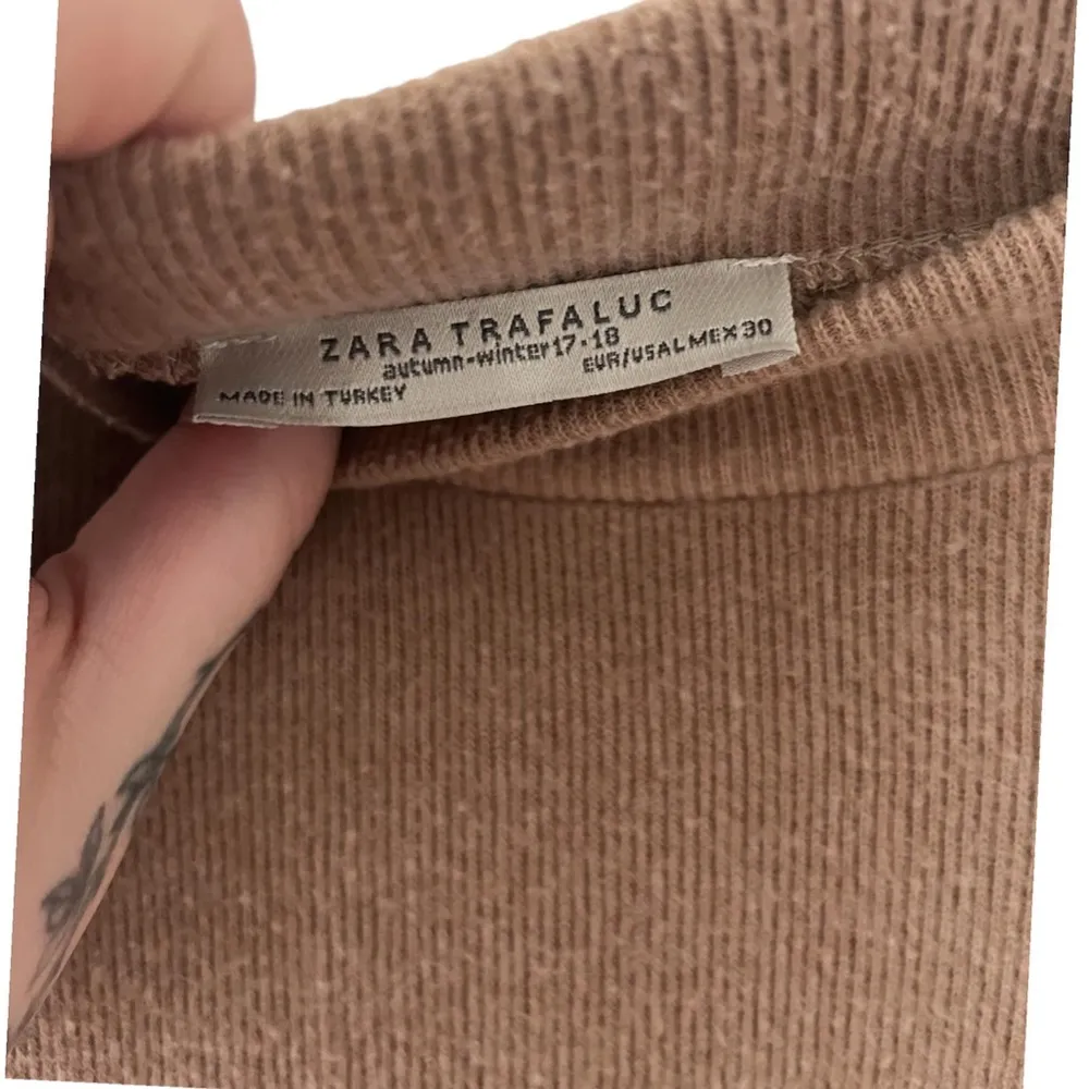 Zara Trafaluc Ribbed Collared Beige Sweater Dress Short Sleeved Size Large - Image 6