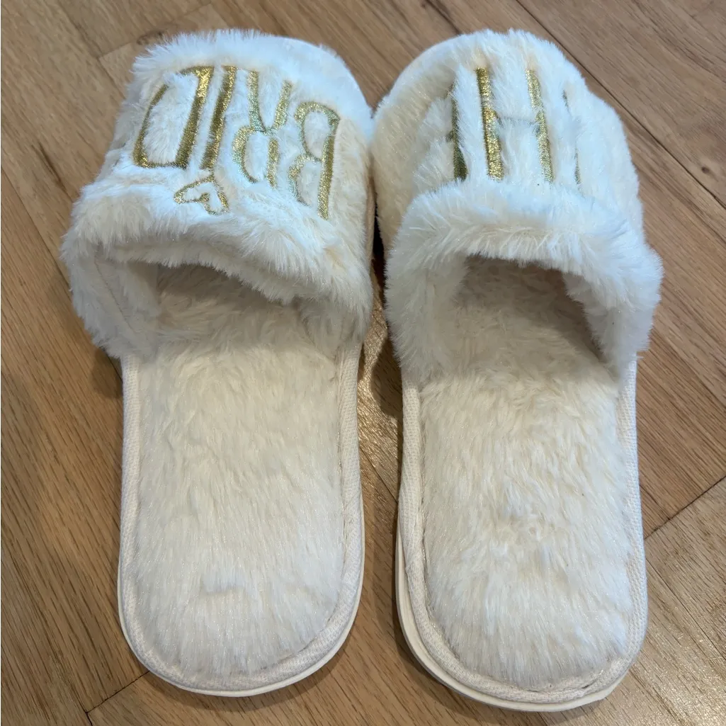 Bridal Slippers White Size 6 - Image 2