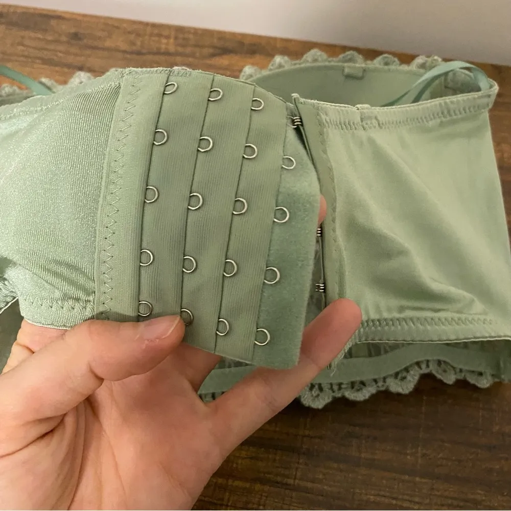 Windsor Light Sage Green Beaded Corset size Medium - Image 6