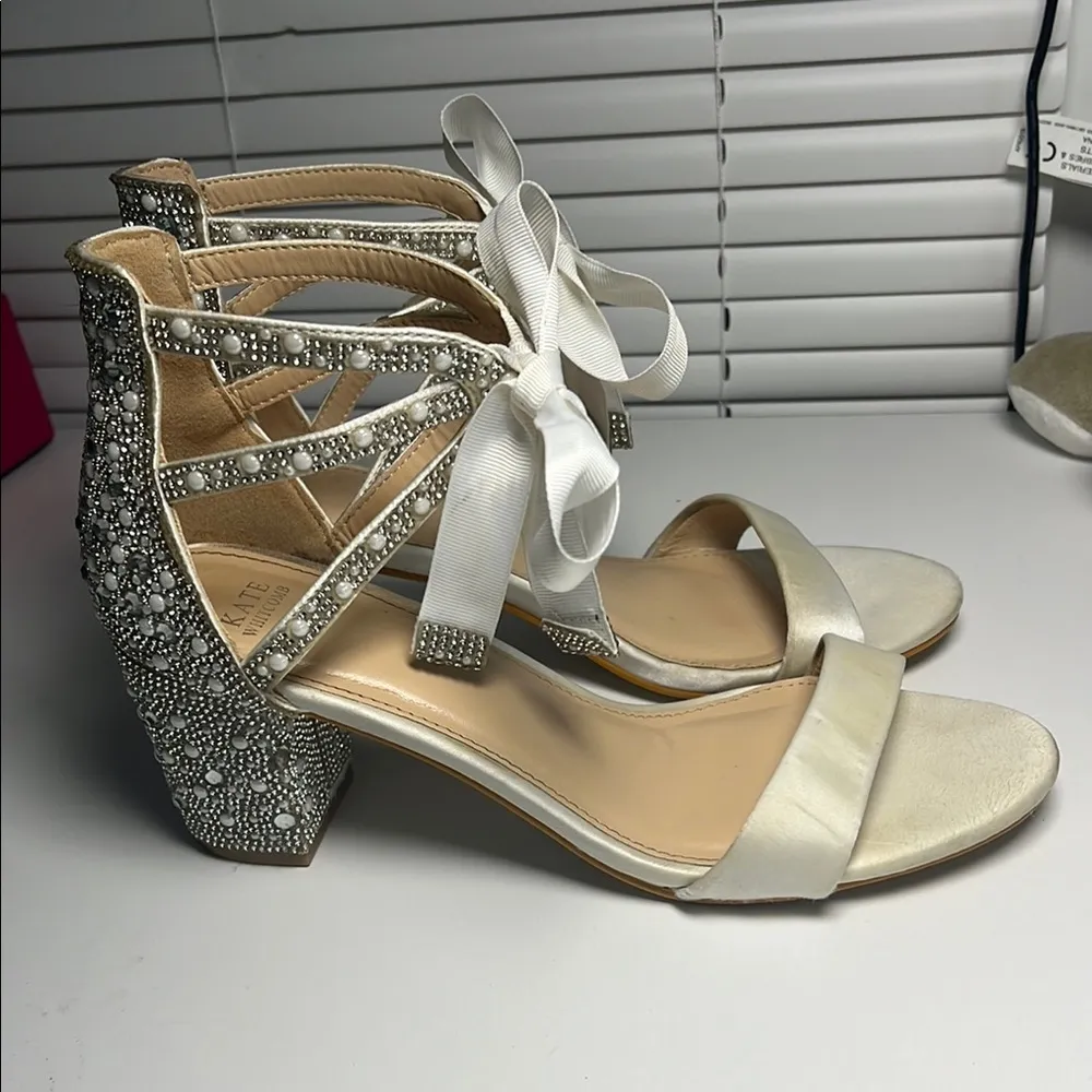 White Heels with Bow and Ankle Strap Size 8.5 - Image 2