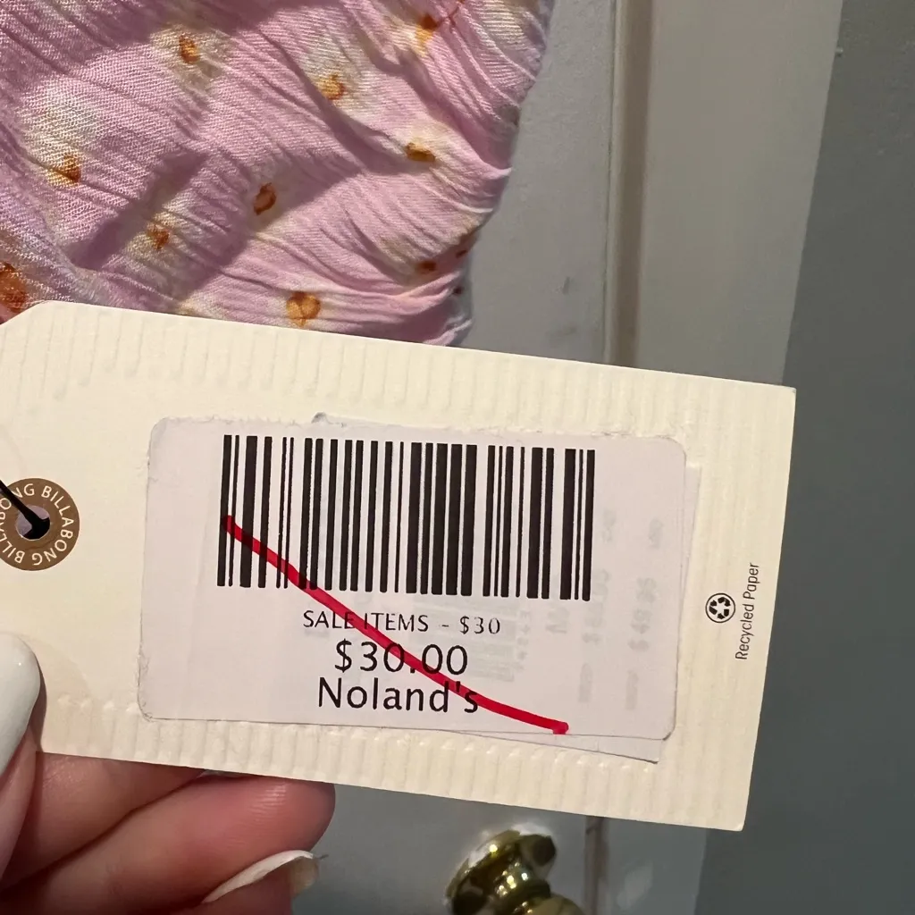 NWT billabong light pink floral top - Image 3