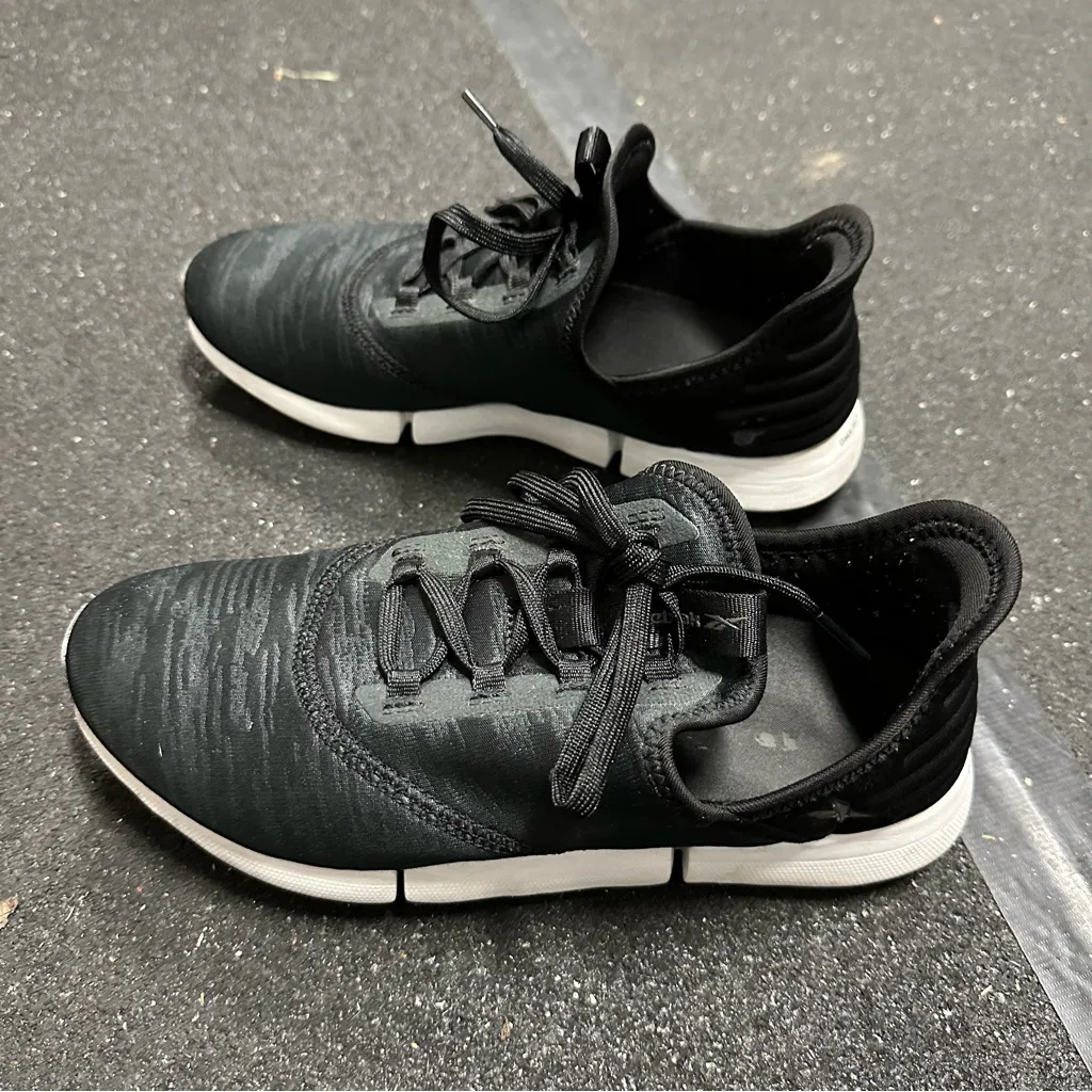 Reebok women’s Dailyfit Walking shoes - Image 4