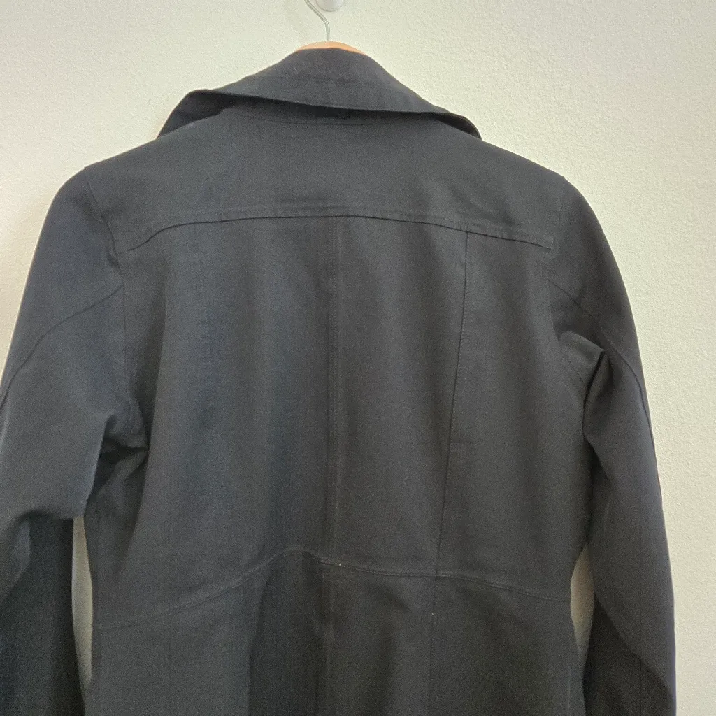 Patagonia Black Parka jacket size xs missing hoodie - Image 11
