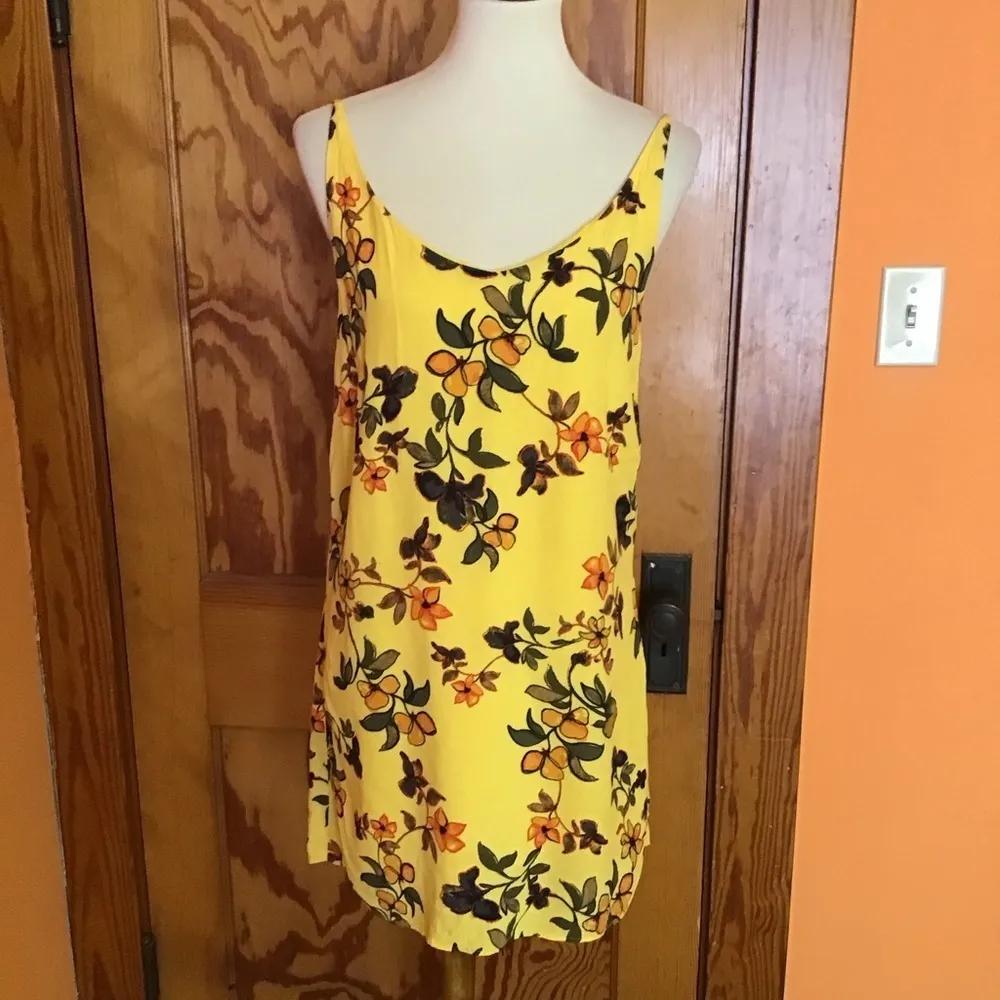 Urban outfitters bright floral plunging back dress - Image 7