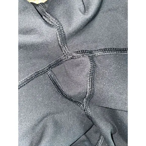 Victoria's Secret sports‎ Knockout Capri black mesh leggings size Small - Image 6