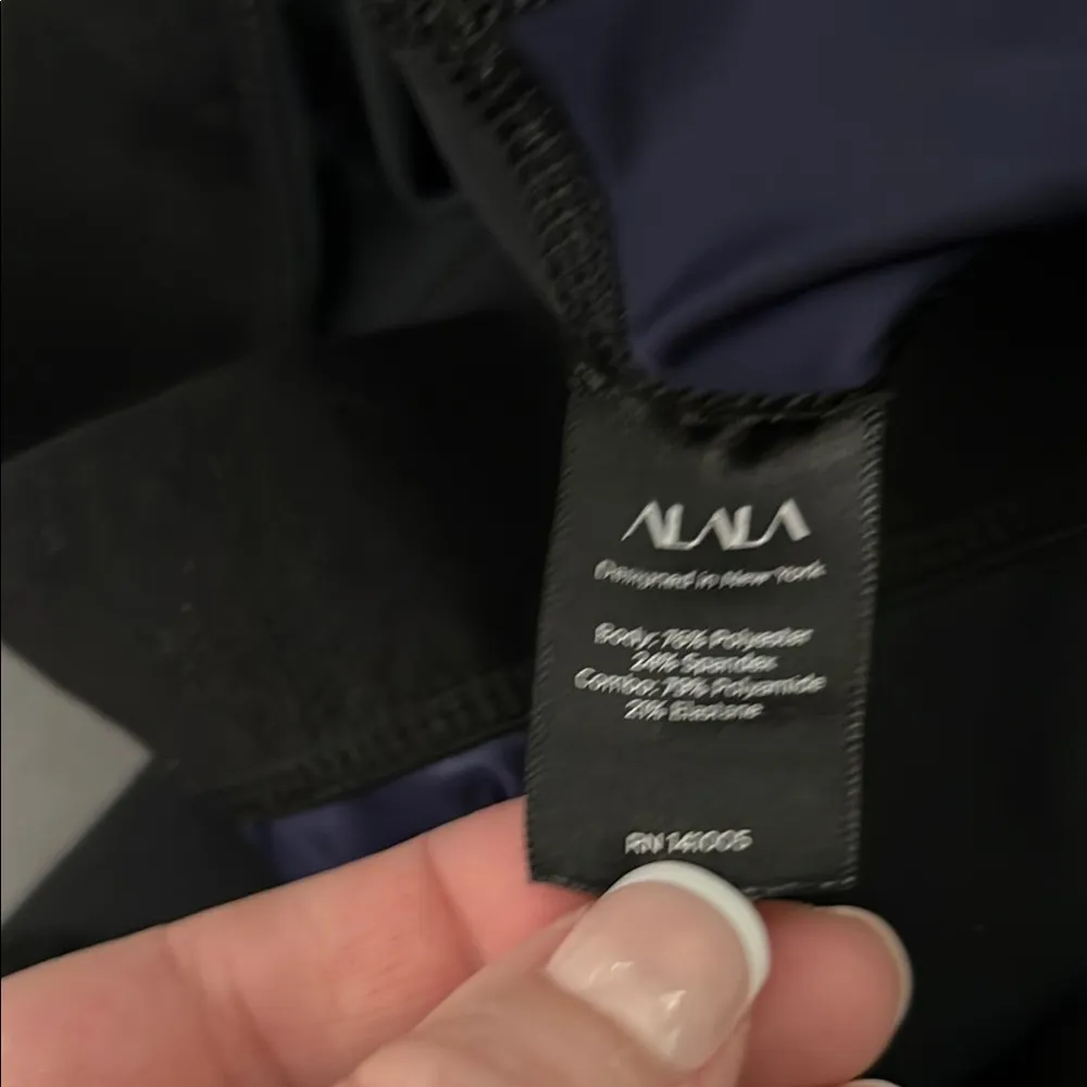 Alala Black/Liquid Navy Harley Tight Size Large - Image 9