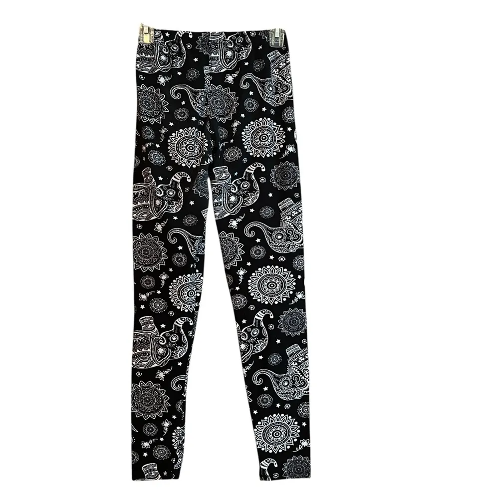 Agnes and Dora Black White Elephant Pattern Leggings - Image 2