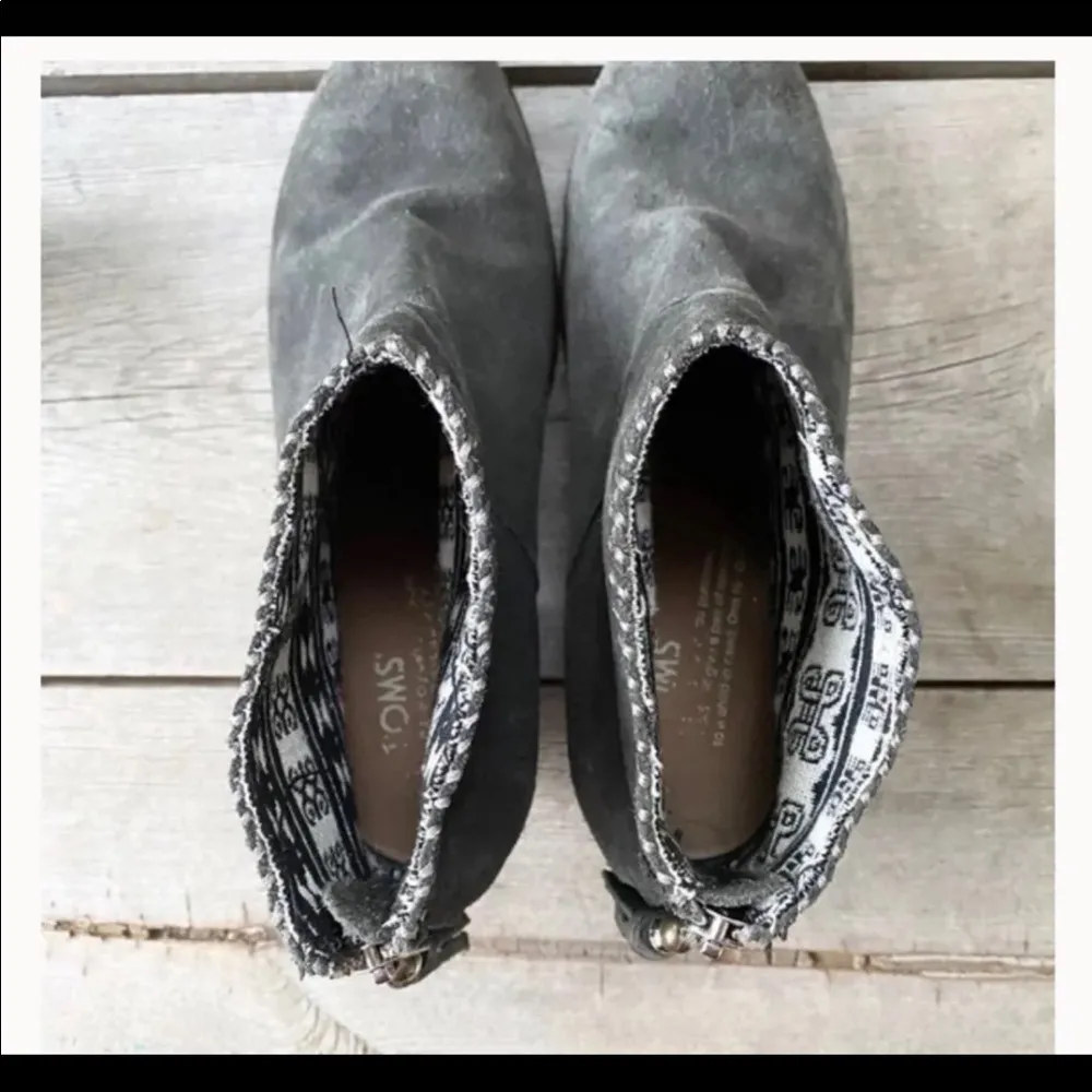 Sz. 6.5     Leila Ankle Booties  
-Adorable - Image 5