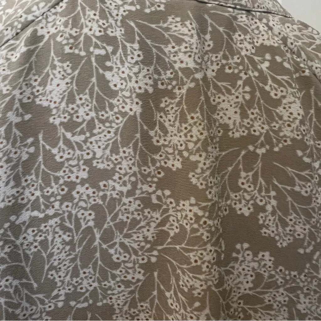 H&M Textured Women's Blouse - Image 9