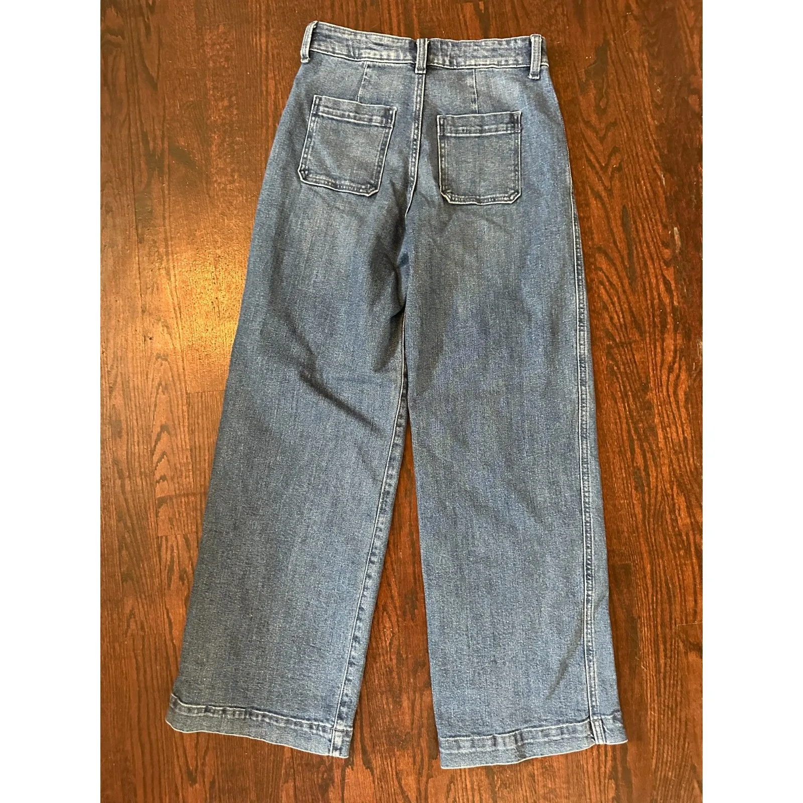 Old Navy Extra High Rise Wide Leg Jeans Size 4 - Image 2