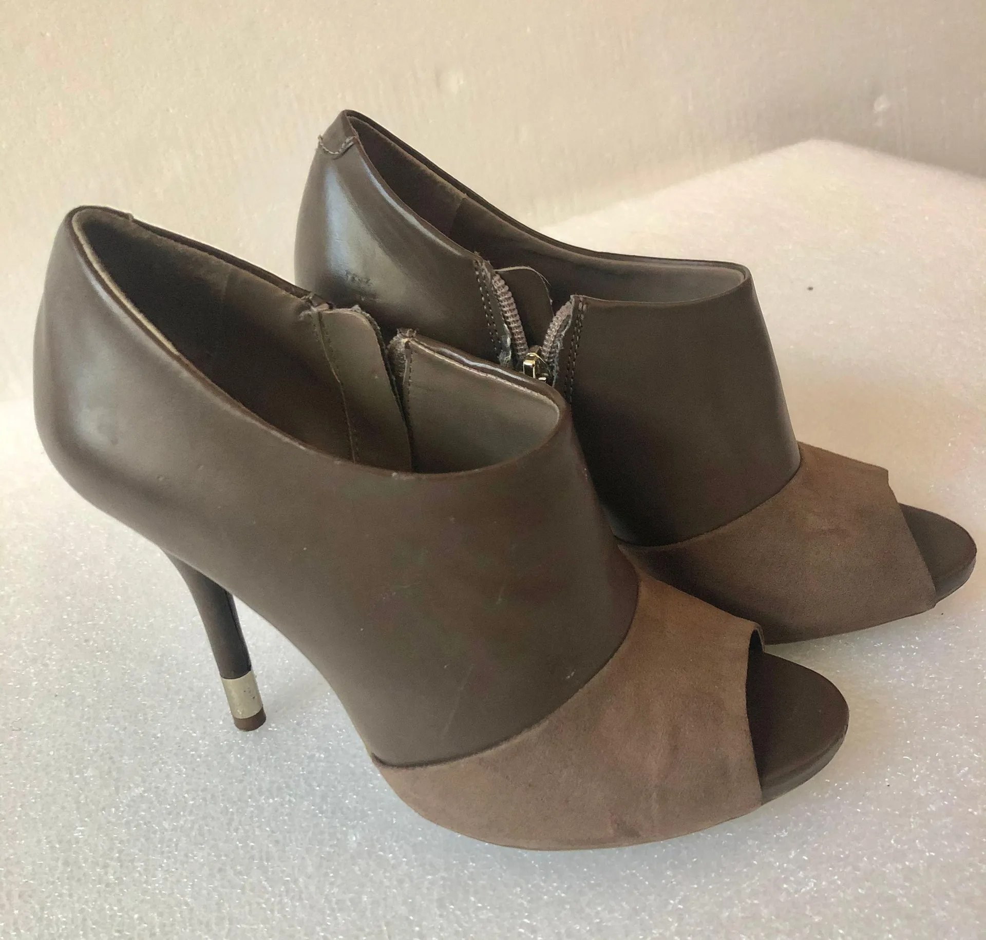 BCBGeneration BCBG Stilleto Shoes Size 7 - Image 5