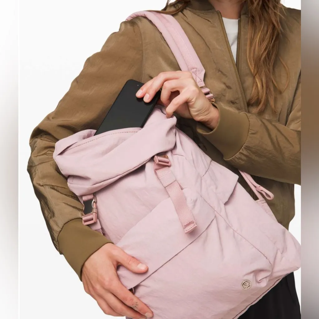 Lululemon On my Level Rucksack Vol 18L in Pink - Image 10