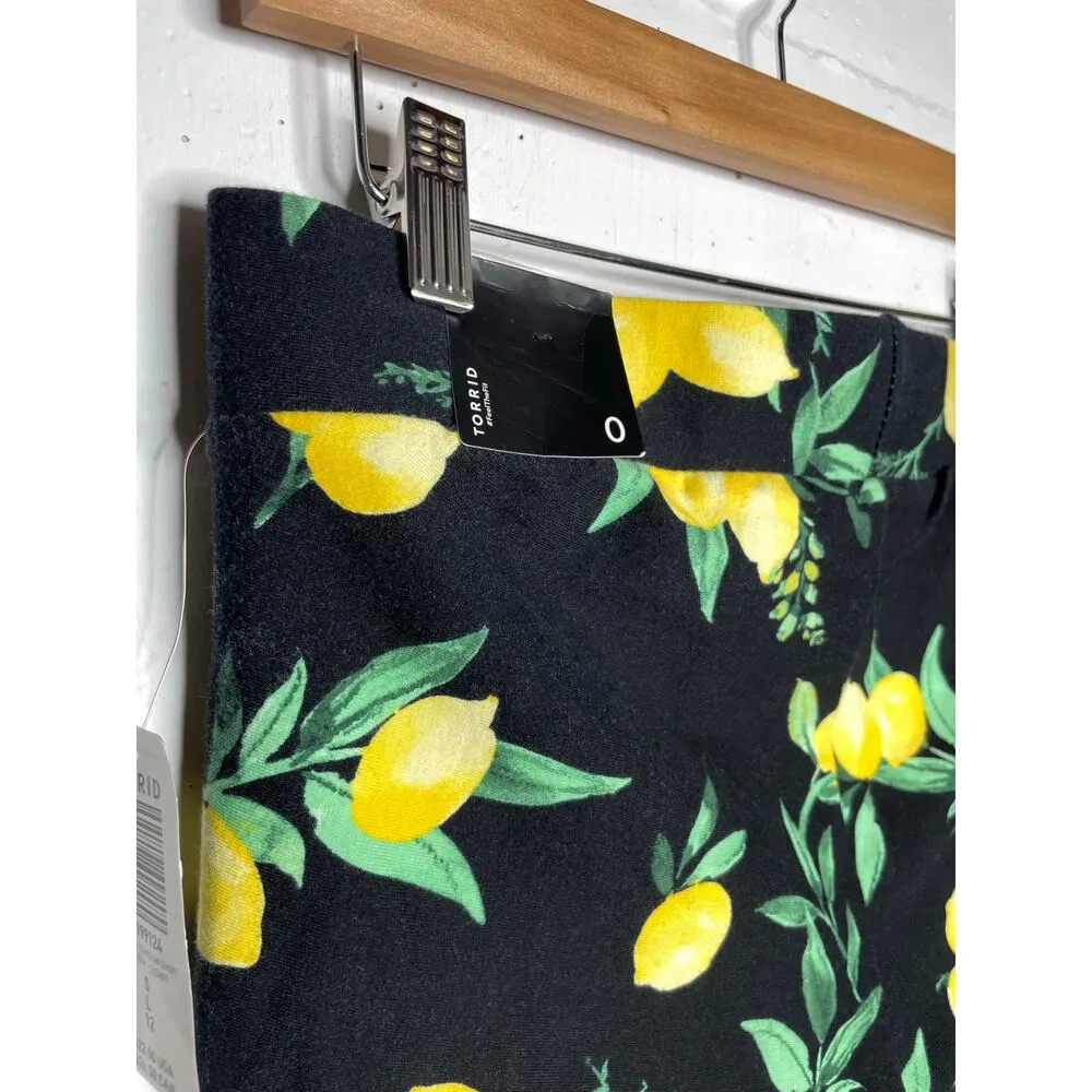 NEW Torrid Black Pull On Bike Short Lemons Size 0 - Image 4