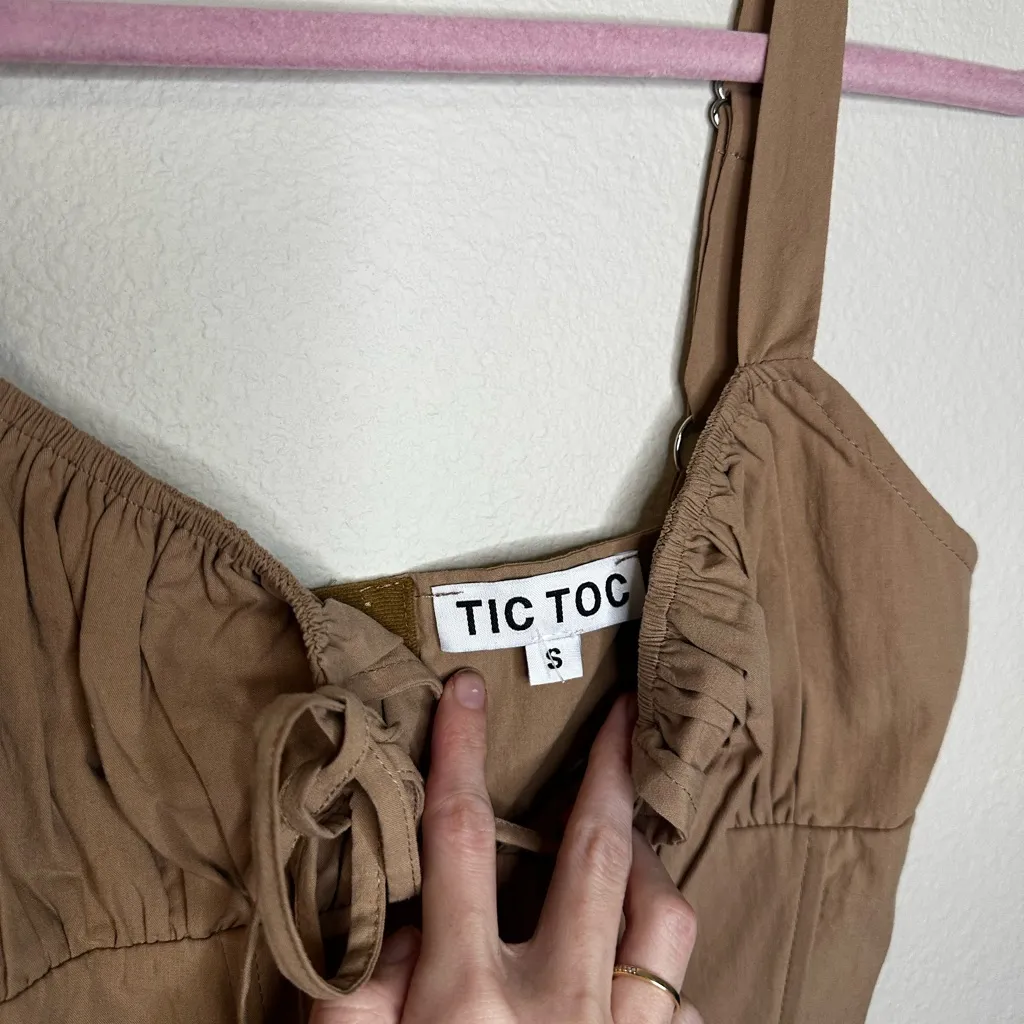 Tic Toc Elegant Tan Women's Tank Top - Image 4