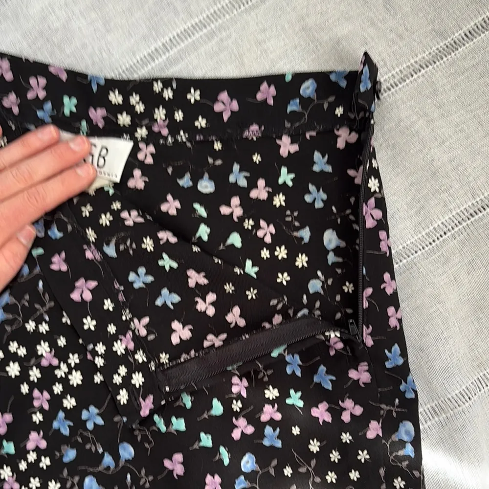 AGB Byer California Y2k Whimsical Floral Knee Length Skirt Black Size XS - Image 6