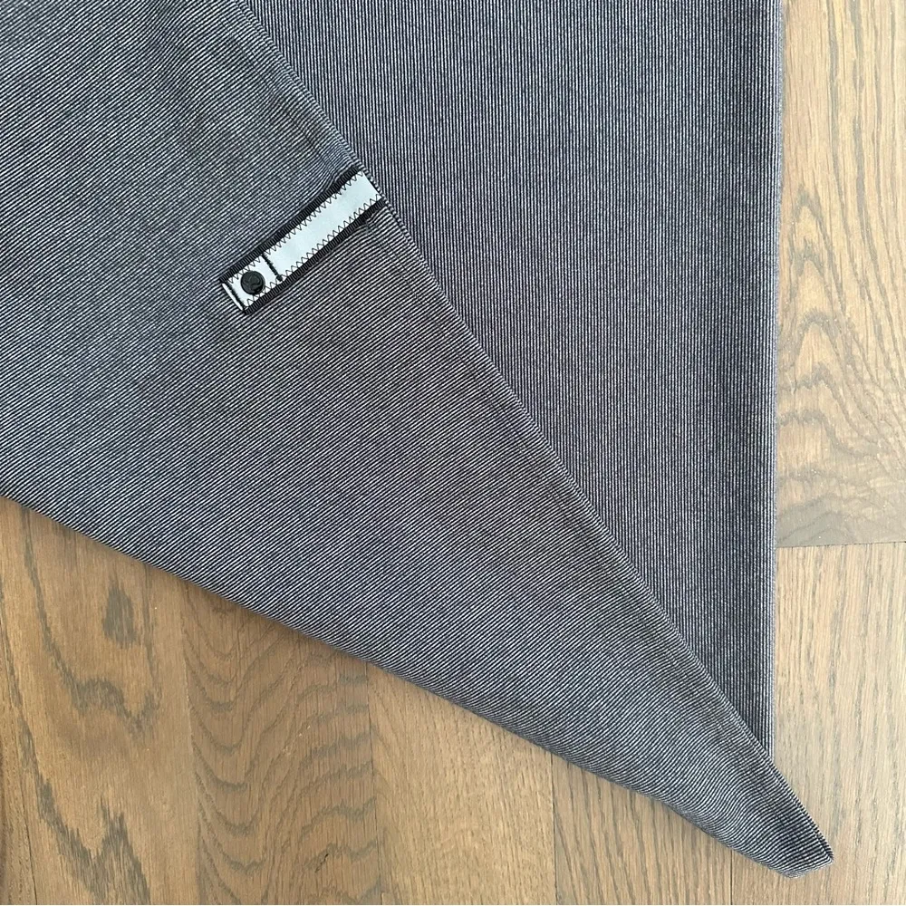 Lululemon Rare Vinyasa Scarf Rulu Fabric Wee Stripe Black Heathered Slate Black - Image 3