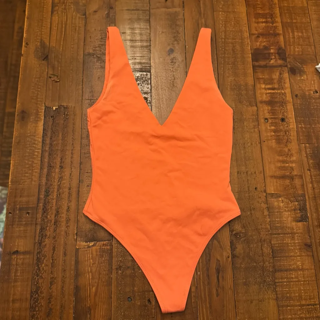 BABATON | ARITZIA Double V Bodysuit - Image 2