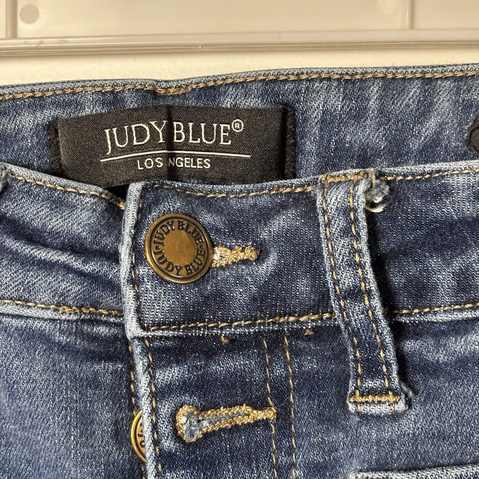 Judy Blue Jeans Skinny Fit Button Fly Taper Leg Darkwash Stretch size 5/27 - Image 5