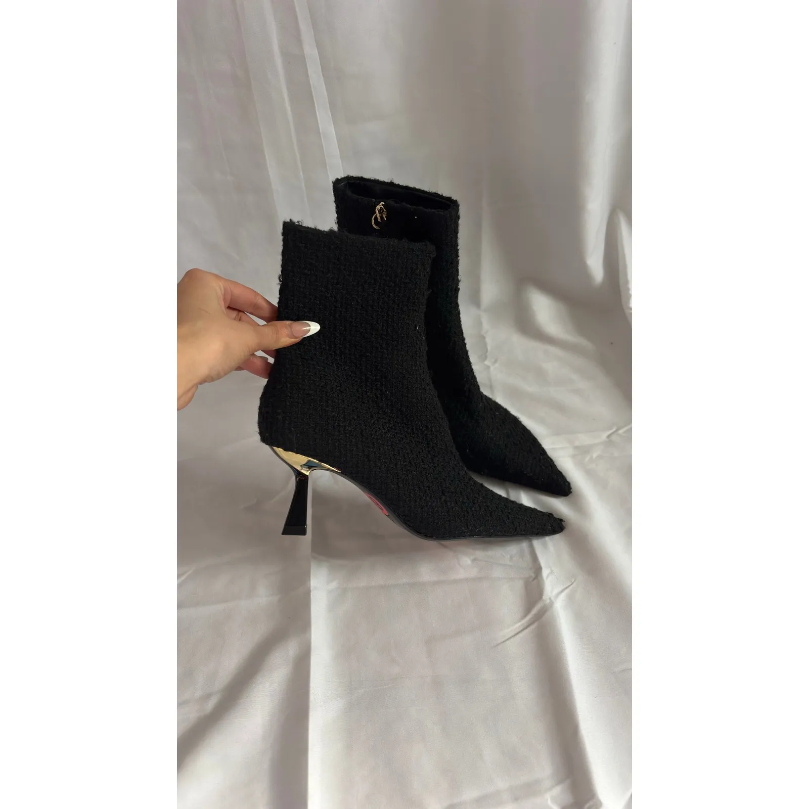 $90 NWOT Zara Black Textured Pointed Toe Sock Booties Gold Heel Ankle Women's 36 - Image 4