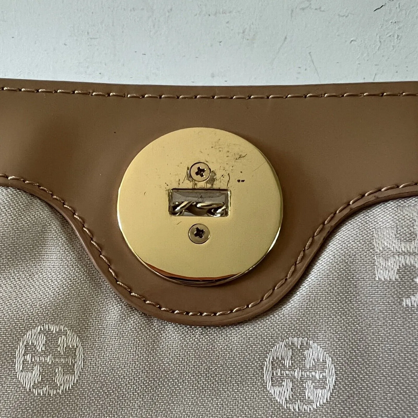 TORY BURCH Tan Patent Leather Gold Braided Chain Strap Clutch Shoulder Bag - Image 10