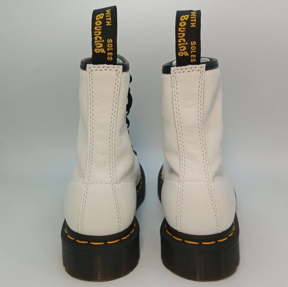 Dr. Martens 1460 LACED VIRGINIA LEATHER LACE UP BOOTS Size 6 in White - Image 8