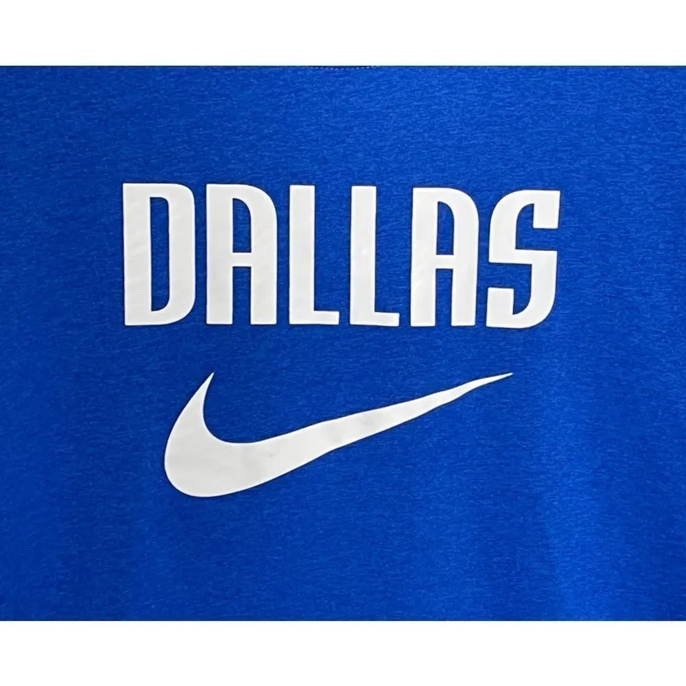 NWT Nike Women's Dallas Short Sleeve Crewneck Tee Royal Blue Size M Medium - Image 3