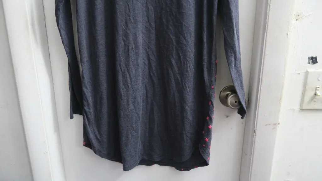 Victoria's Secret  all over stars nightie sleep gown in gray and pink size XS. - Image 8