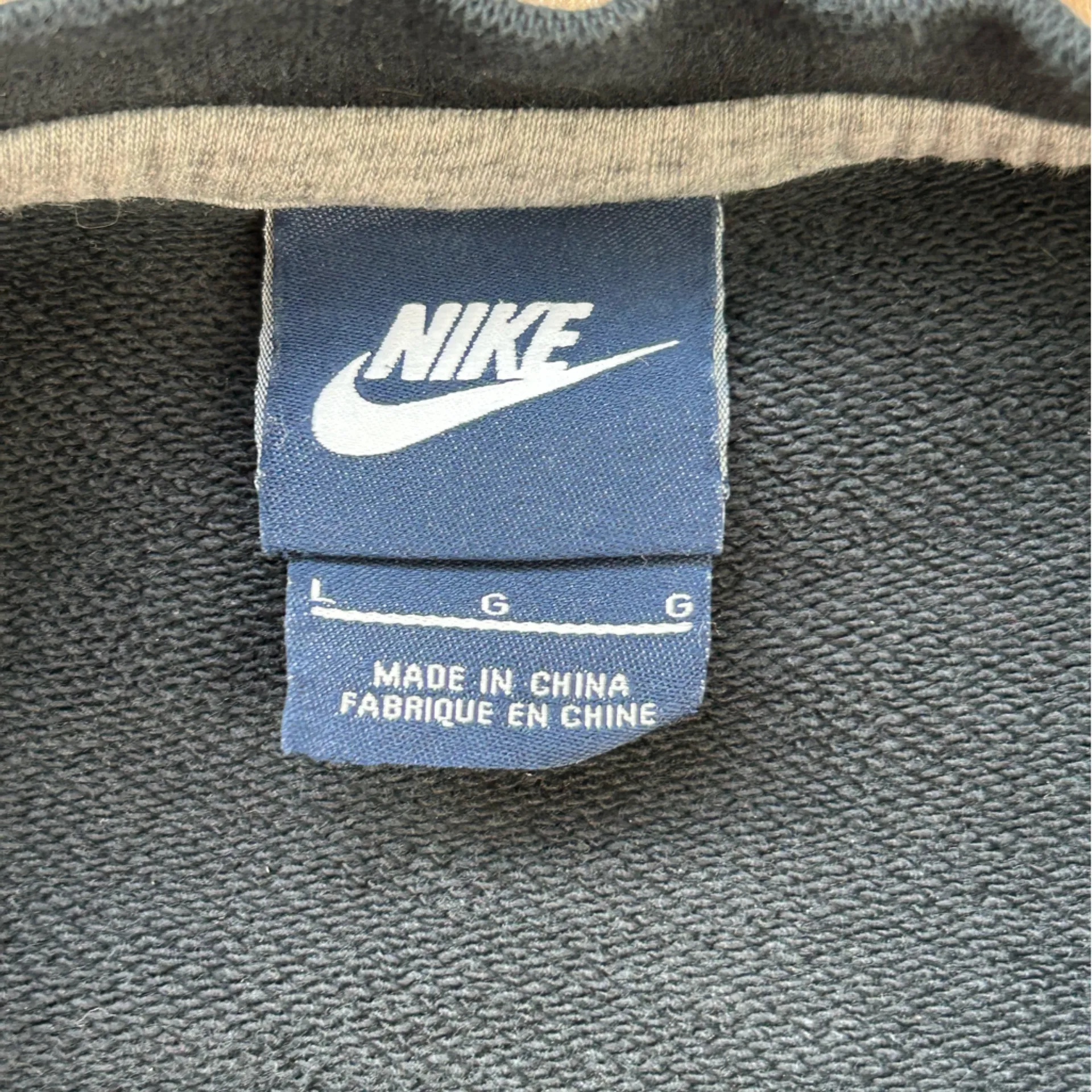 Nike Women’s Rare Print Jogger Sweatsuit 2-Piece. Size L - Image 11