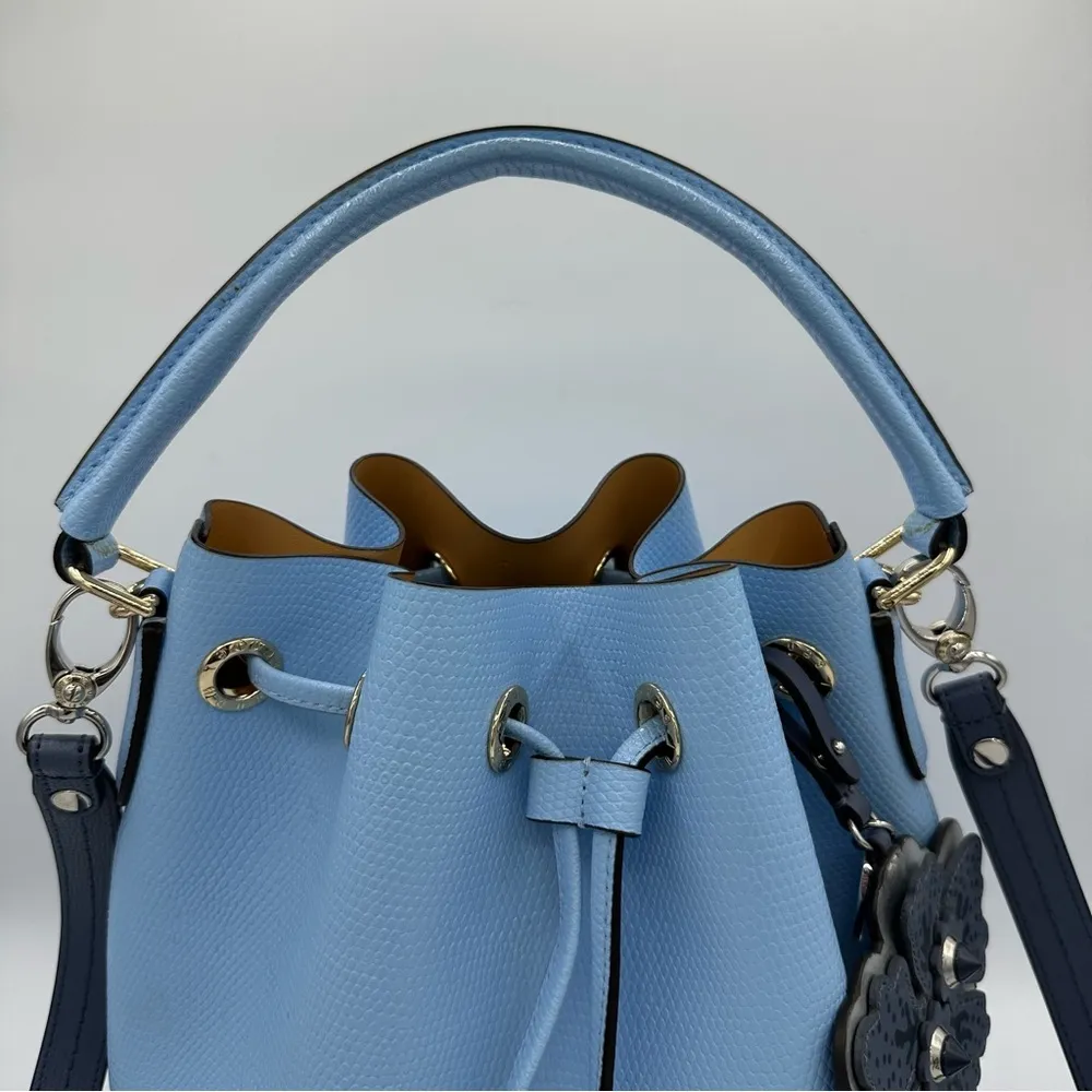 Henri Bendel Thompson Bucket Bag Periwinkle Blue Leather Shoulder Strap Charm - Image 3