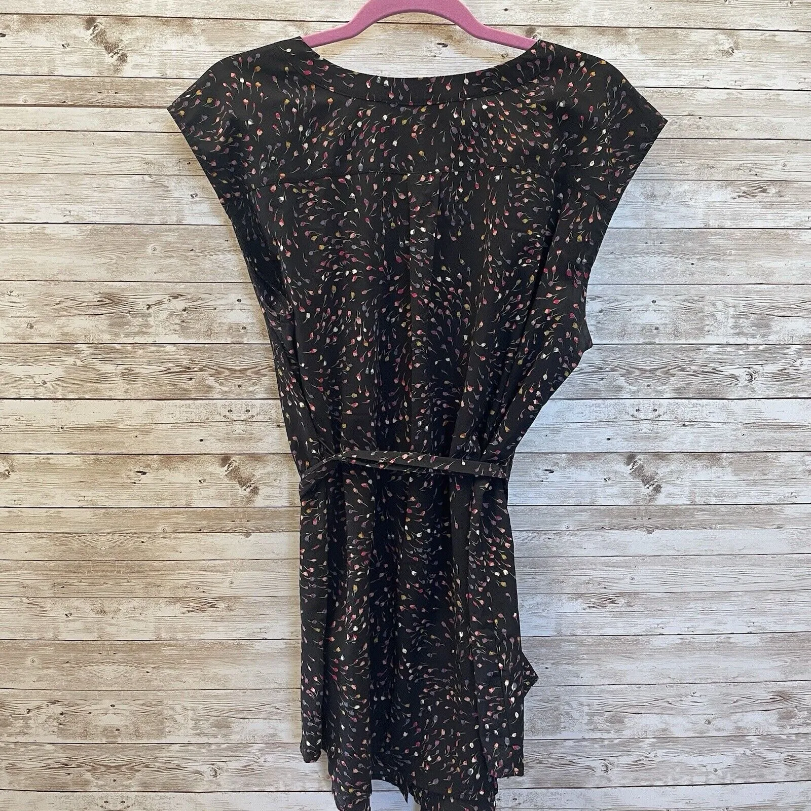 Motherhood Womens XL Blouse Black w/ Multi-Colored Flowers AOP Sleeveless Belted - Image 3