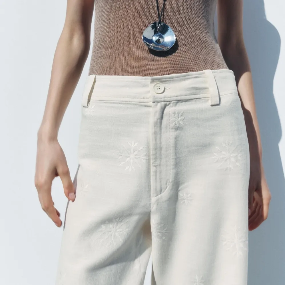 ZARA NWOT EMBROIDERED PANTS ZW COLLECTION SZ S viscose and linen blend - Image 3