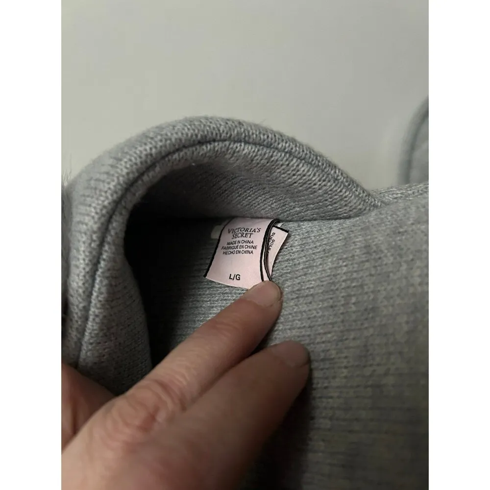 Victoria's Secret Knit Pom-Pom Slippers Grey VS size L - Image 5