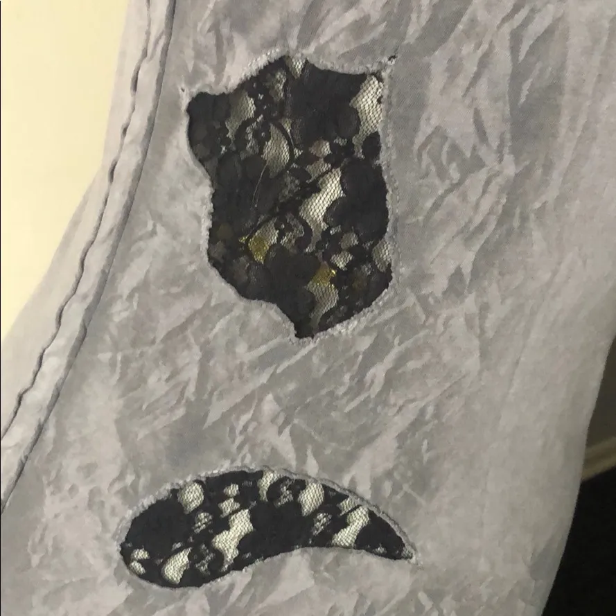 Guess distressed style t shirt - Image 2