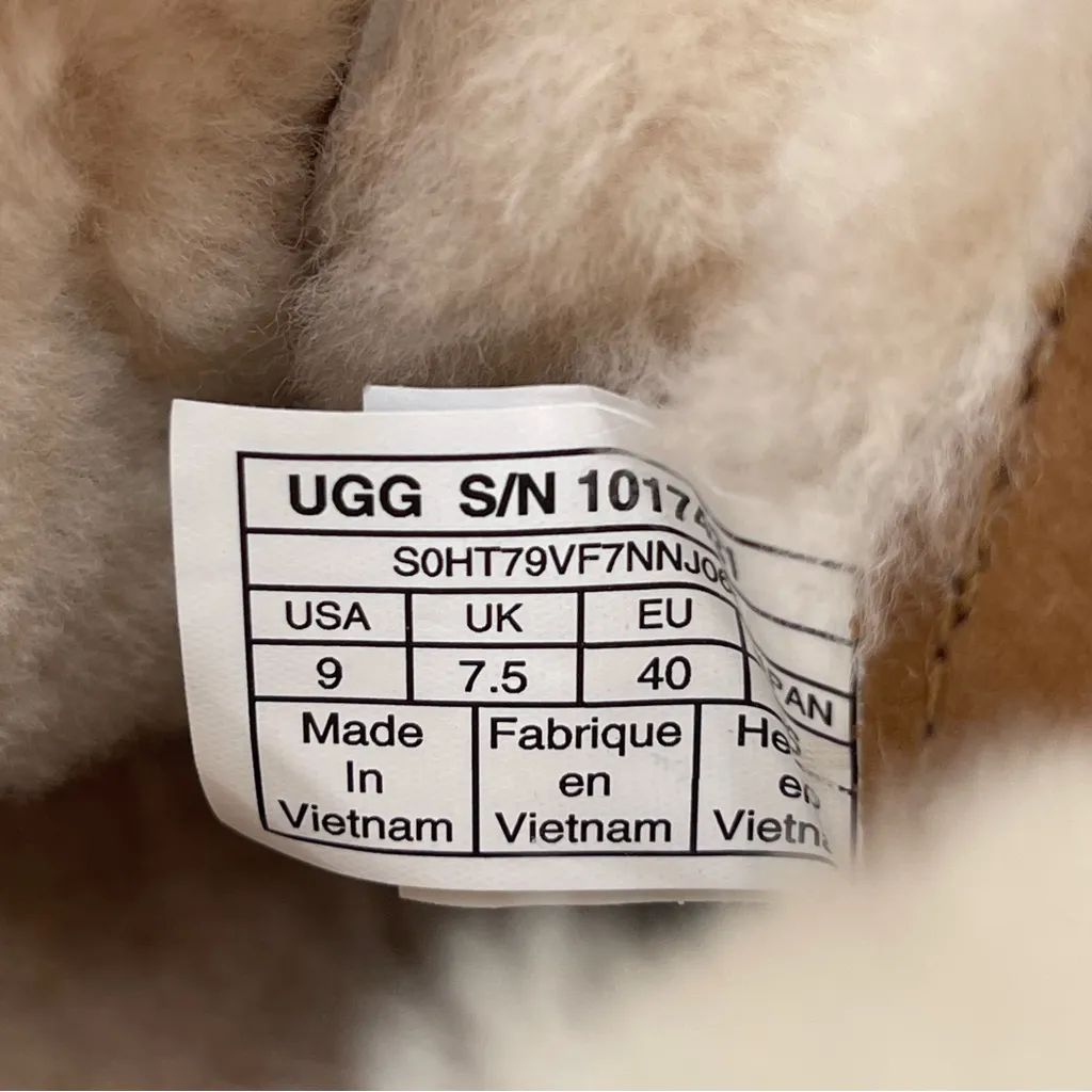 UGG Australia Jeovana Boots Chestnut Suede Waterproof  Wedge Lace Up size 9 - Image 12