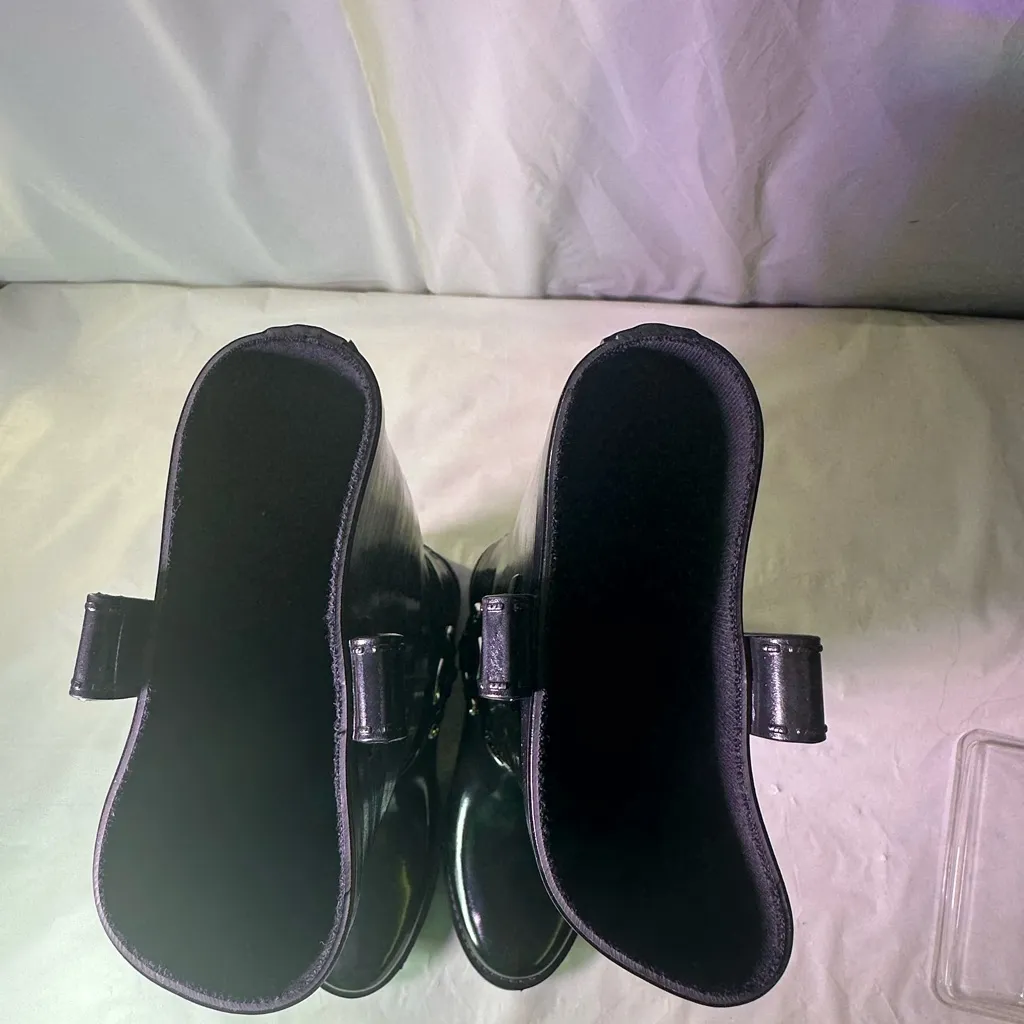 Michael Kors Glossy Black Rain Boots - Image 11