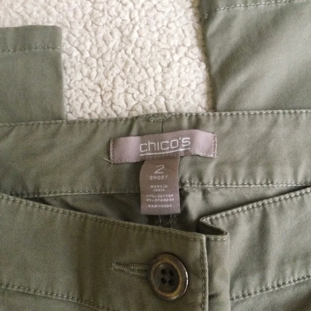 Olive Green Pants Stretch - Sz Chicos 2 Short - Image 12