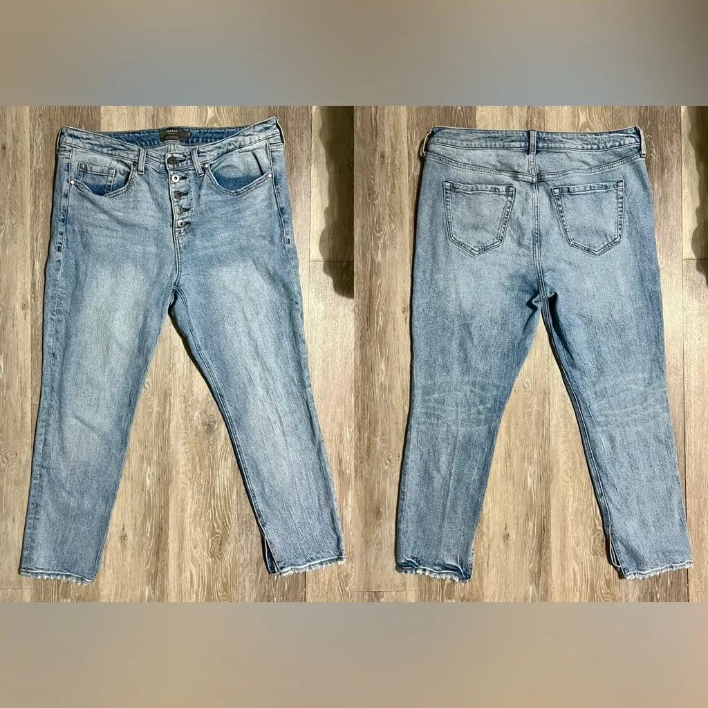 Torrid  Rise Straight Cropped Jeans Size 10R - Image 2