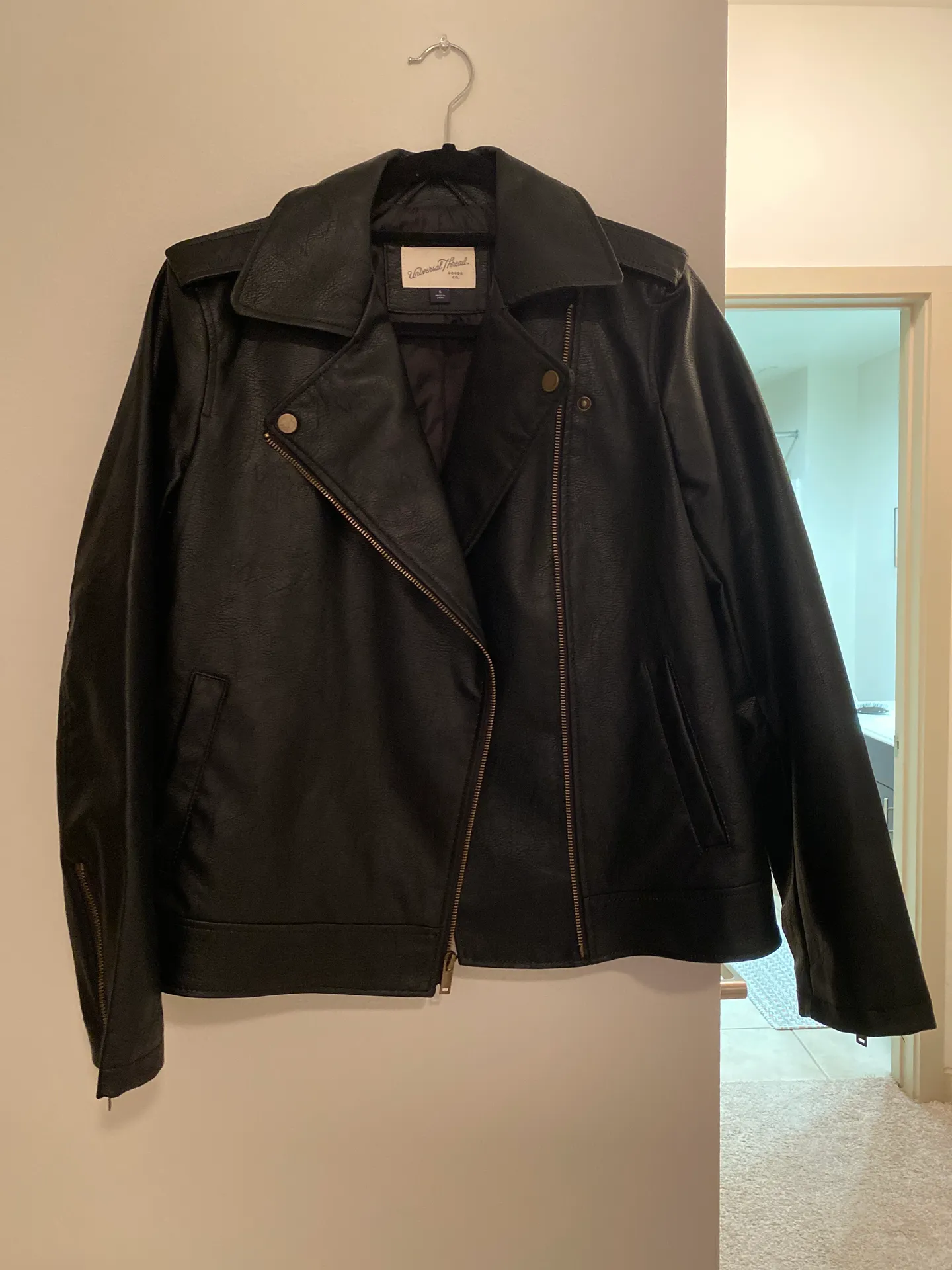 Universal Thread Leather Jacket - Image 2