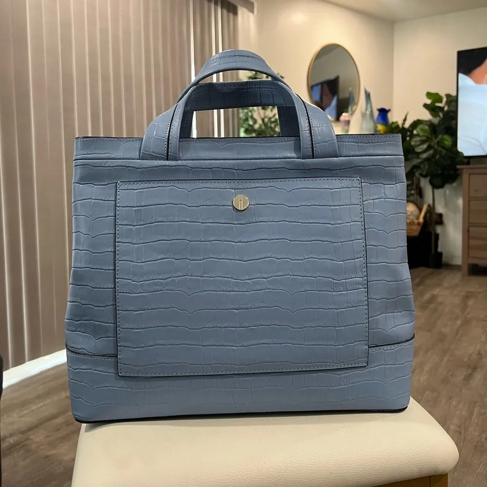 SALE🌻HAYWARD made in New York pyramid tote in blue embossed crocco ✨ - Image 16