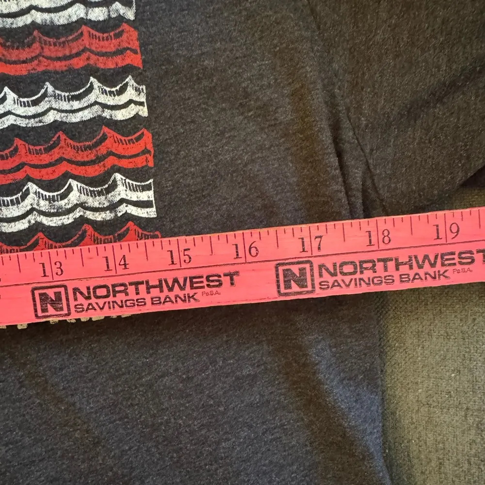 State of Mind Red/White/Grey/Navy American Flag Tshirt Women’s Size L Red Size L - Image 5