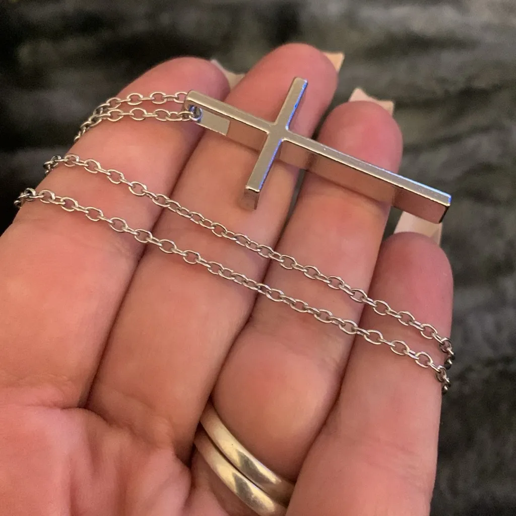 Simple Minimalist Silver Cross Necklace - Image 5